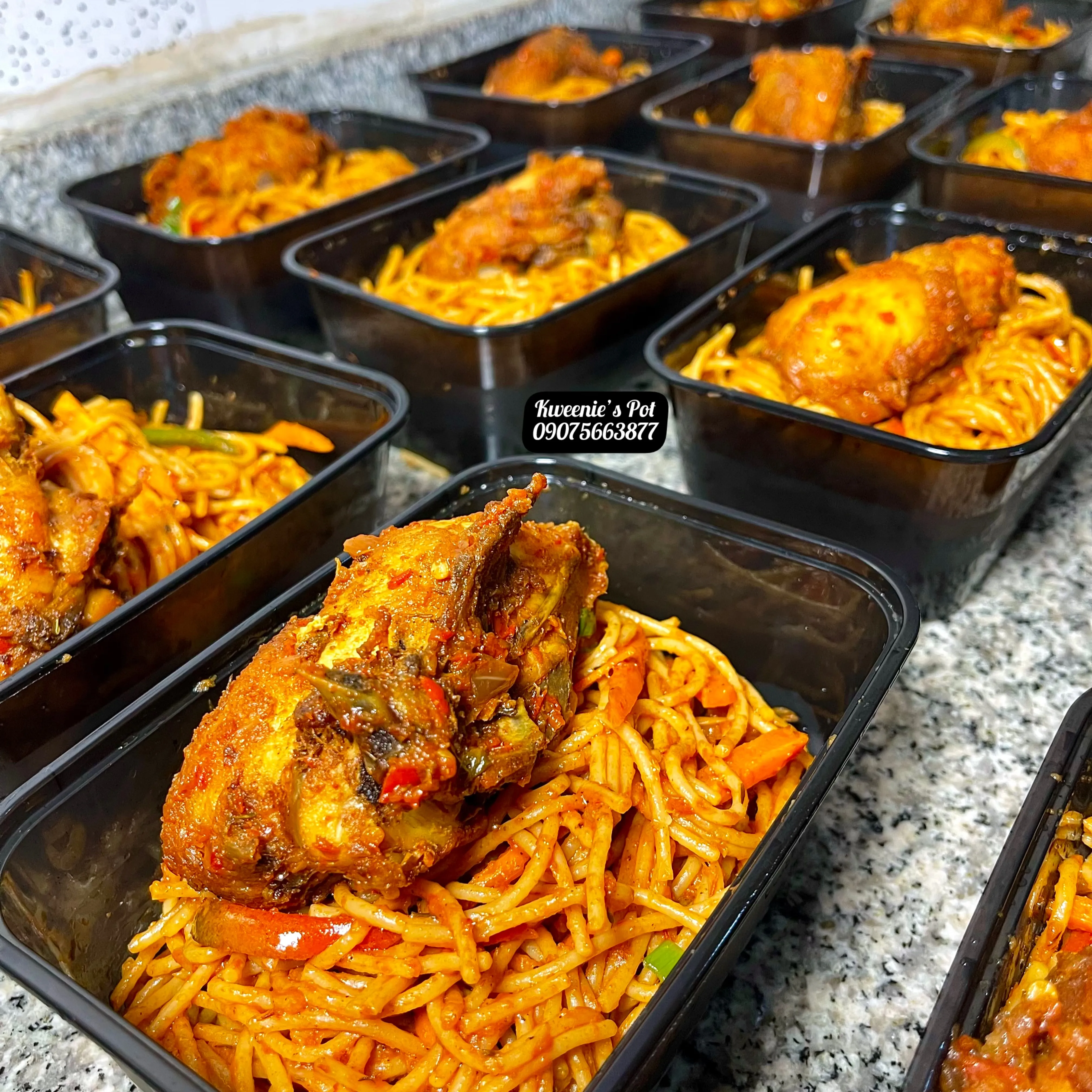 Jollof spaghetti with chicken in regular delivery packs